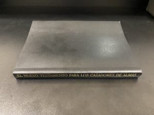 El Nuevo Testamento para los Cazadores de Almas - tapa vinil