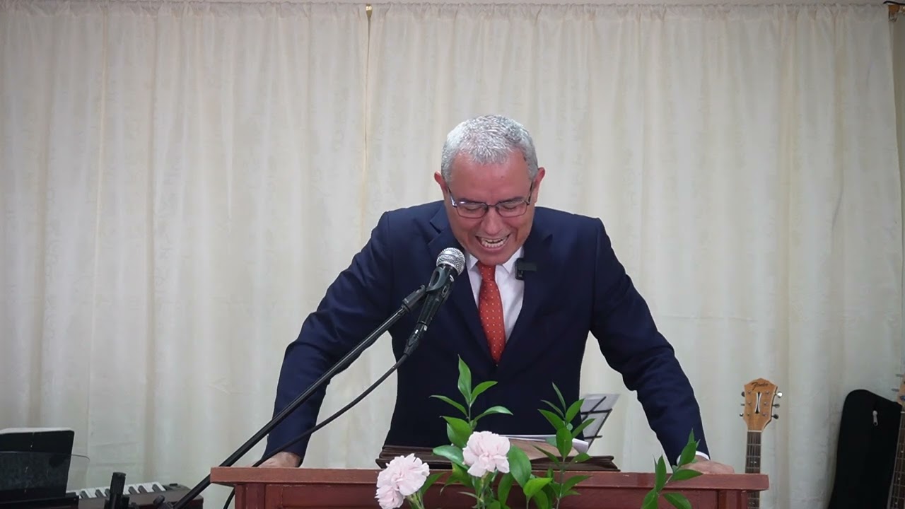 De tu presencia me esconderé